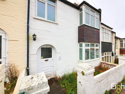 6 bedroom terraced house for rent in Milner Road, Brighton, BN2